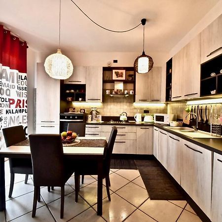 Modern Apartment Halfway Between Milan And Como 코글리아테 외부 사진